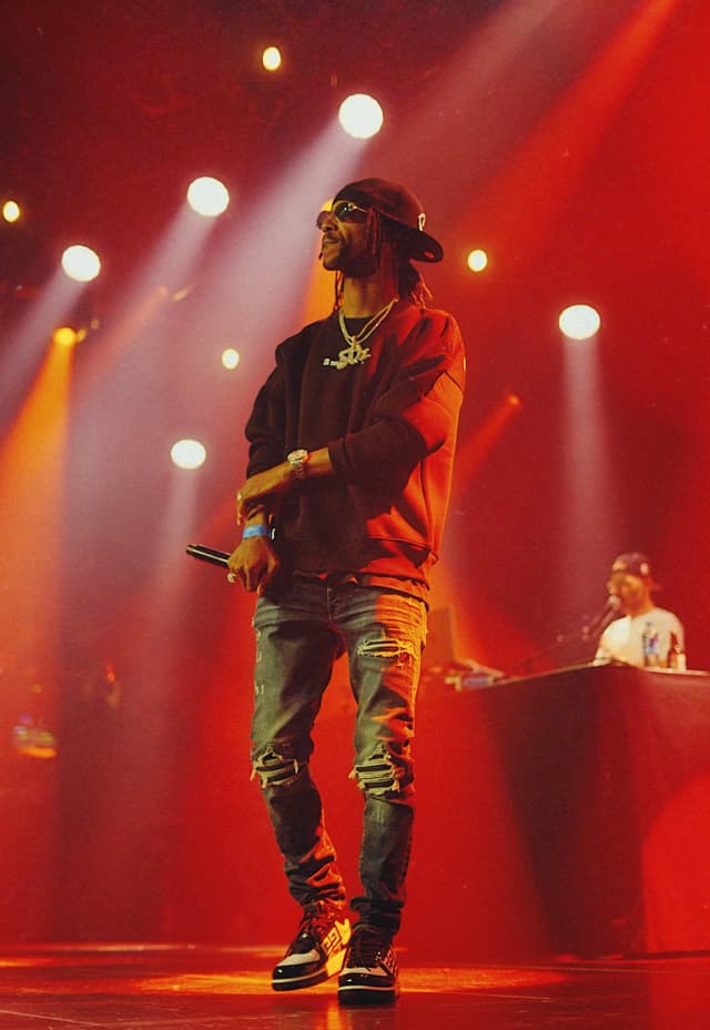 Life & portrait image 12