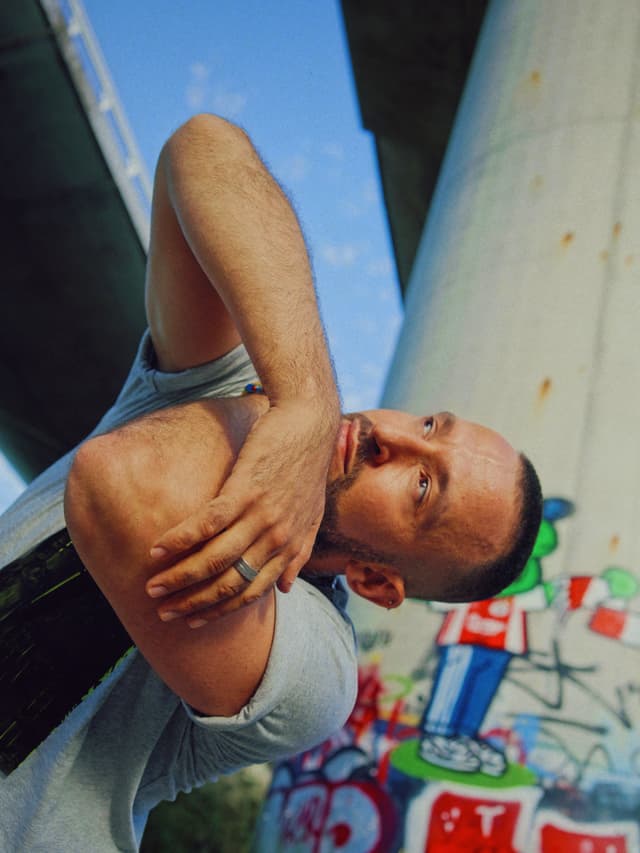 Life & portrait image 5